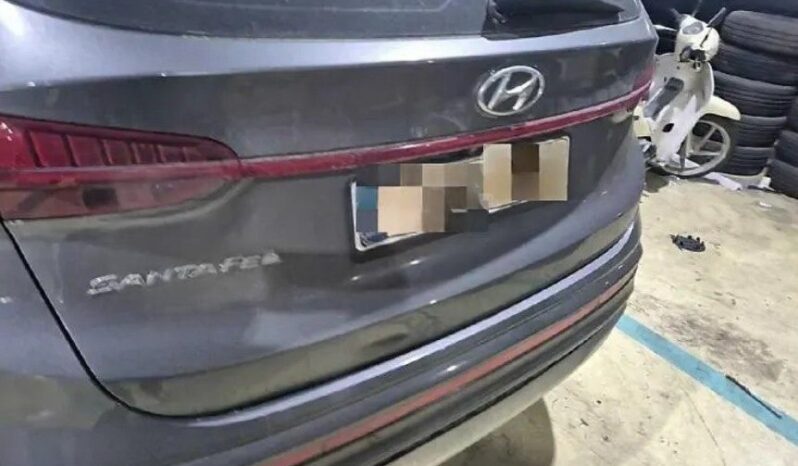 
								HYUNDAI SANTA FE full									
