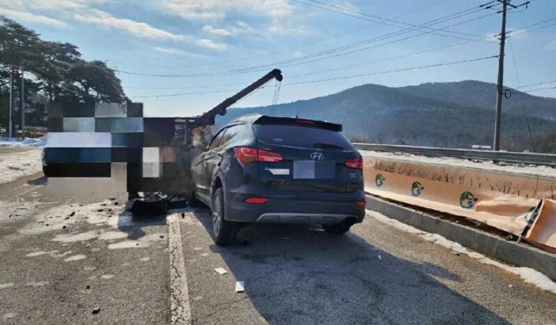 
								HYUNDAI SANTA FE full									