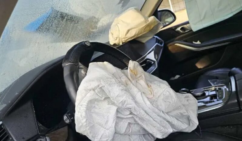 
								BMW X5 xDrive30d full									