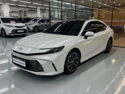 
										TOYOTA CAMRY Hybrid full									
