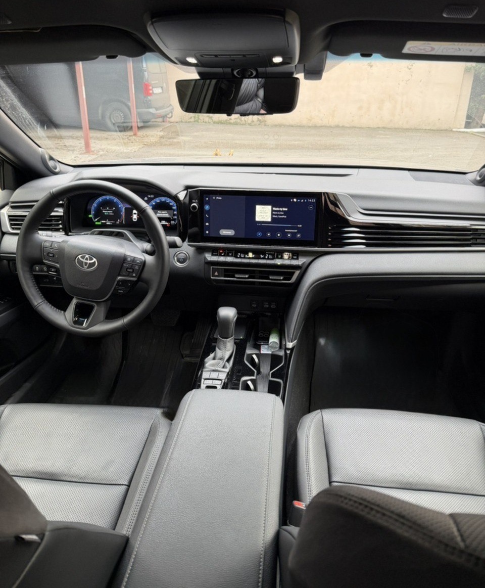 TOYOTA CAMRY Hybrid