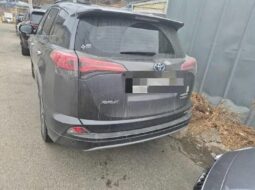 
										TOYOTA RAV 4 HV full									