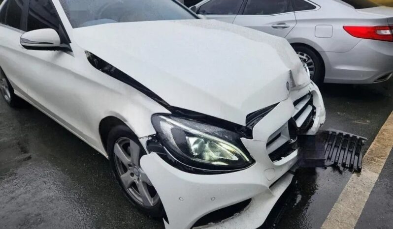 
								MERCEDES BENZ C 200 full									