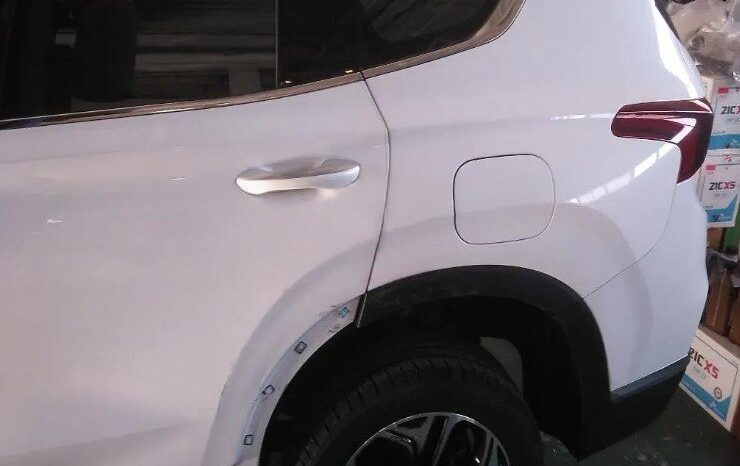 
								HYUNDAI SANTA FE full									