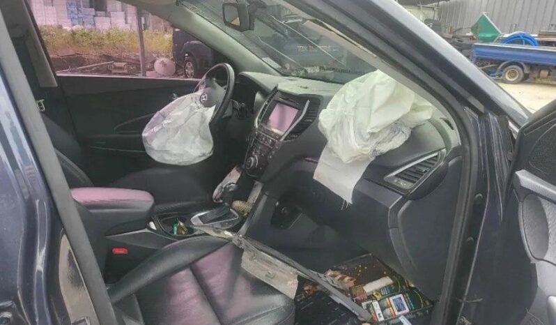 
								HYUNDAI SANTA FE full									