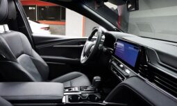 
										TOYOTA CAMRY Hybrid full									