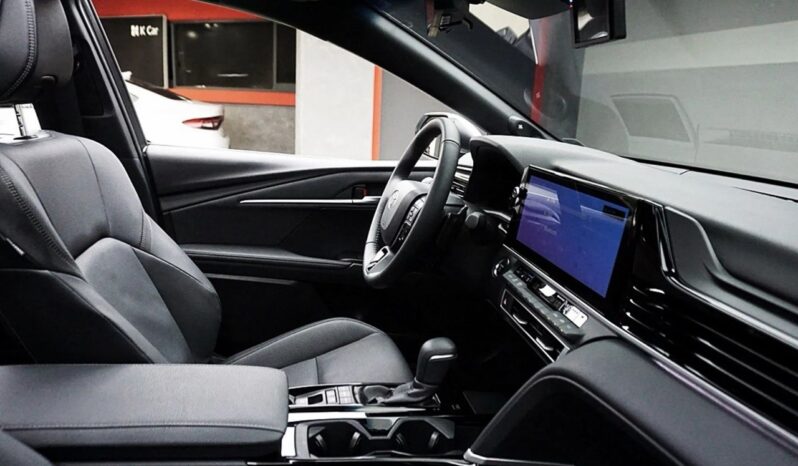 
								TOYOTA CAMRY Hybrid full									