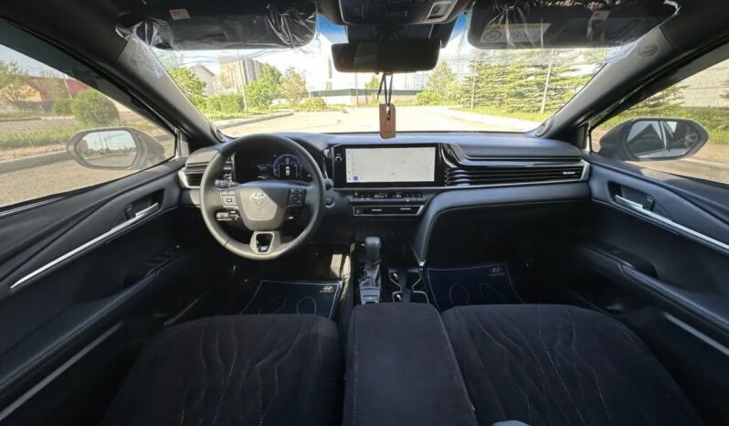 
								TOYOTA CAMRY Hybrid full									