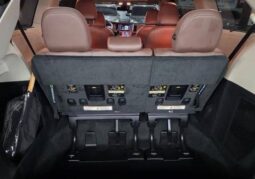 
										Toyota Sienna full									