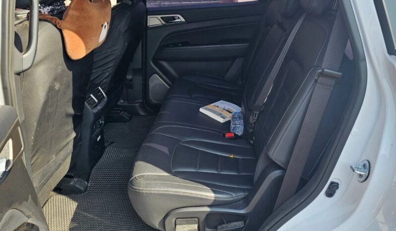 
								SSANG YONG REXTON full									