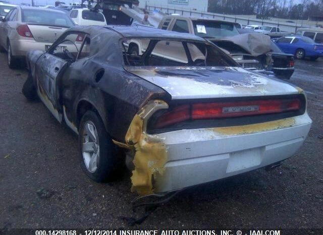 
								2013 Dodge Challenger full									