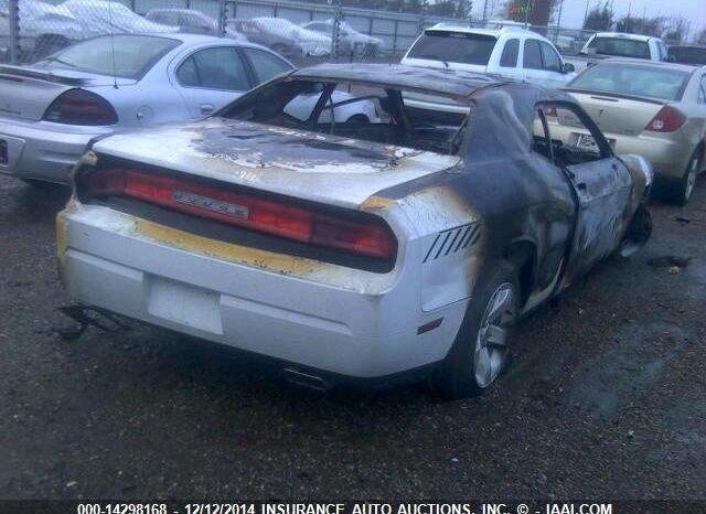 
								2013 Dodge Challenger full									
