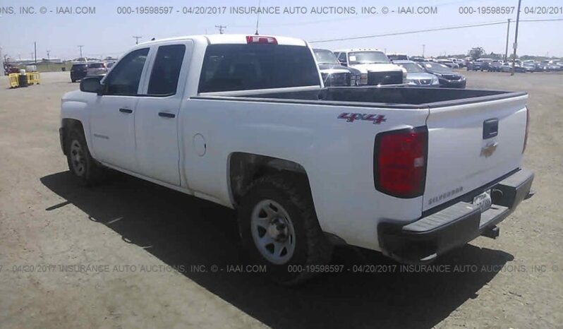 
								2015 Chevrolet Silverado full									