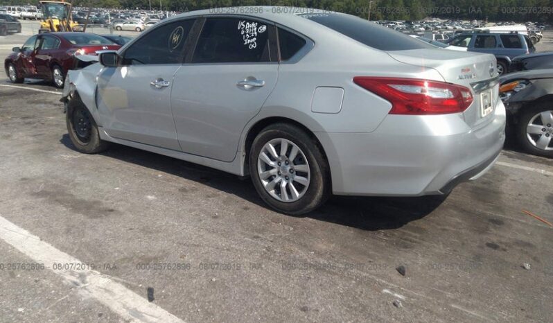 
								2016 Nissan Altima full									