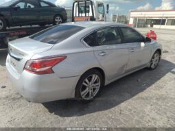 
										2013 Nissan Altima full									