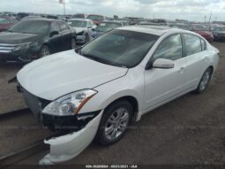 
										2012 Nissan Altima full									