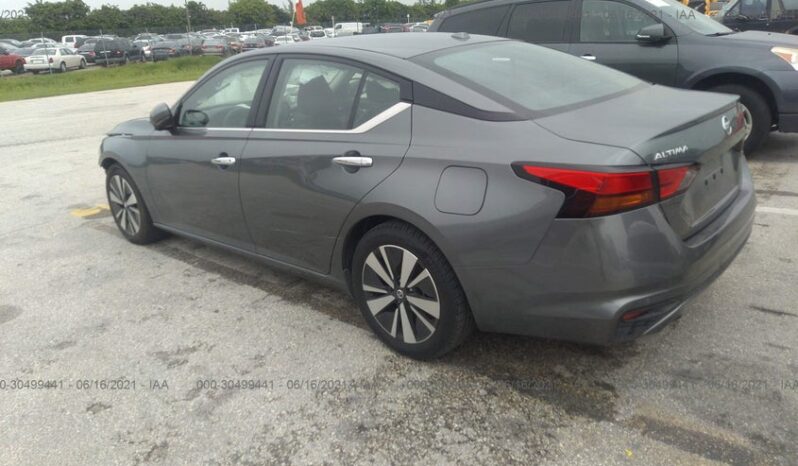 
								2020 Nissan Altima full									