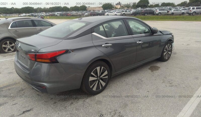 
								2020 Nissan Altima full									