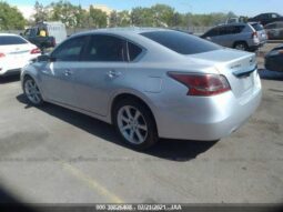 
										2015 Nissan Altima full									