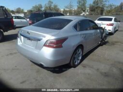 
										2015 Nissan Altima full									