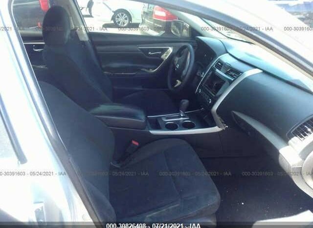 
								2015 Nissan Altima full									