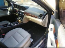 
										2012 Mercedes-benz C class full									