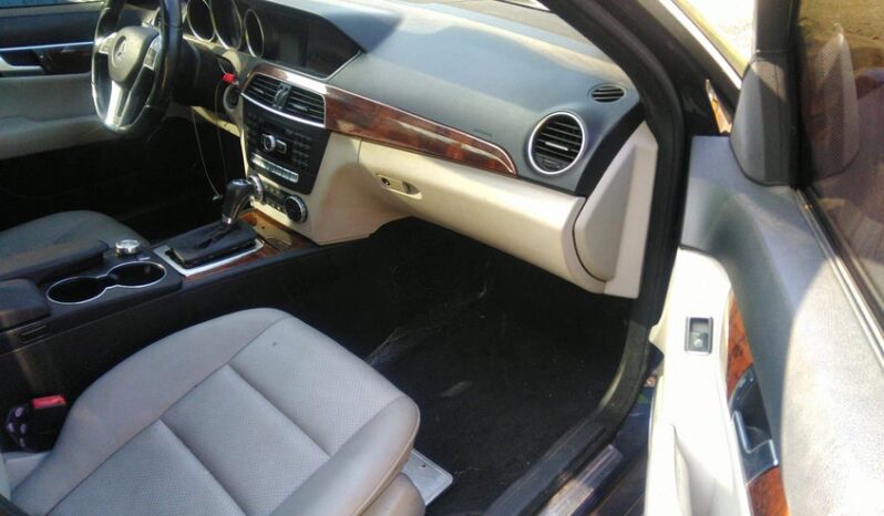 
								2012 Mercedes-benz C class full									