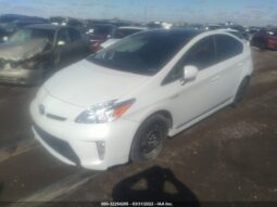 
										2015 Toyota Prius full									