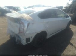 
										2015 Toyota Prius full									