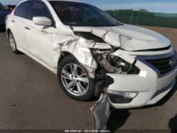 
										2014 Nissan Altima full									