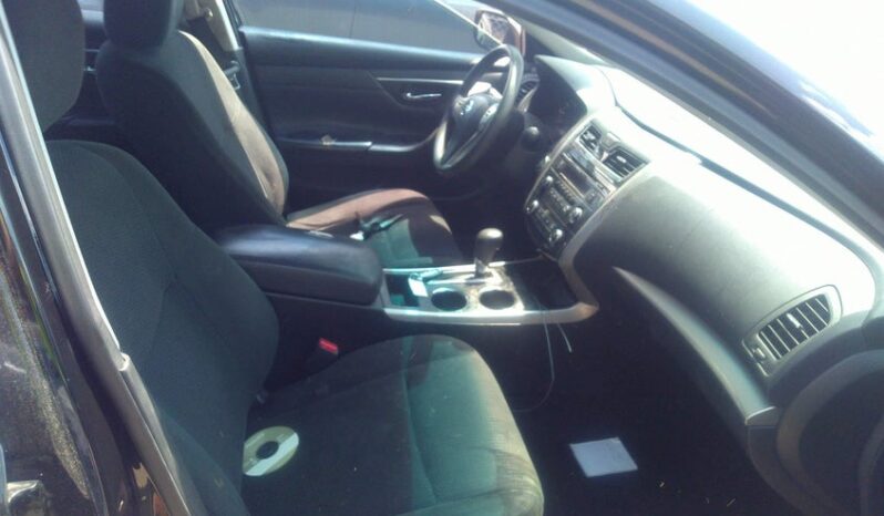 
								2015 Nissan Altima full									