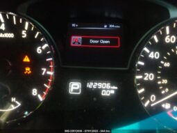 
										2015 Nissan Altima full									