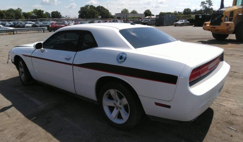 
								2012 Dodge Challenger full									