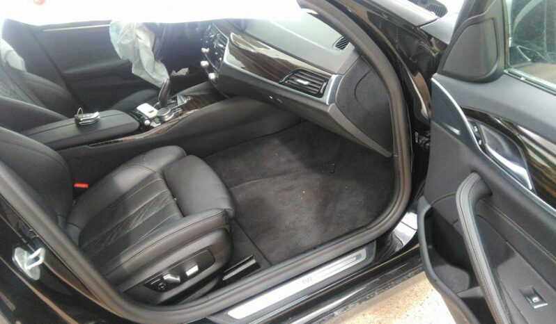
								2021 BMW 5 series full									