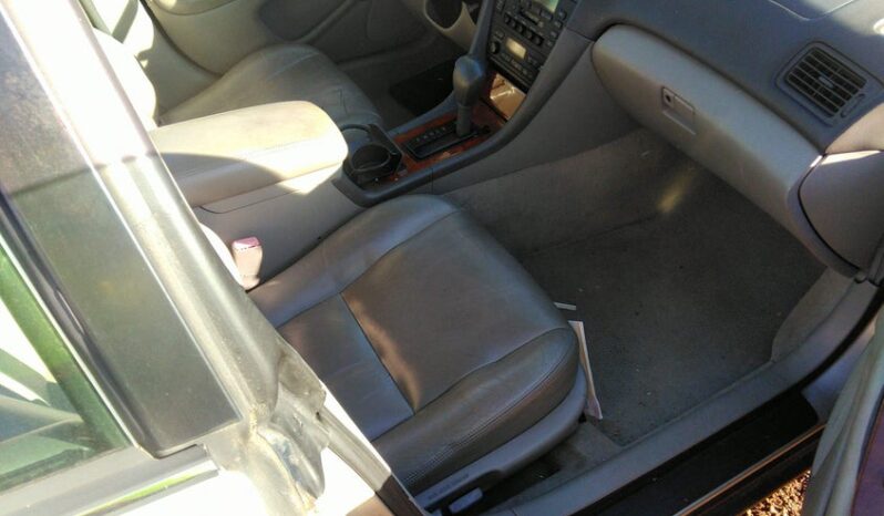
								1998 Lexus Es 300 full									