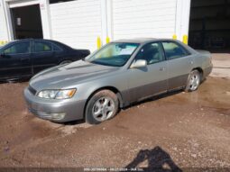
										1998 Lexus Es 300 full									
