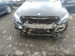 
										2015 Mercedes-benz C full									