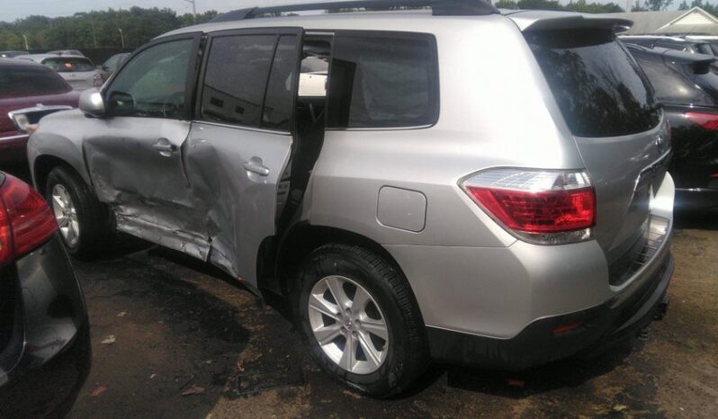 
								2012 Toyota Highlander full									