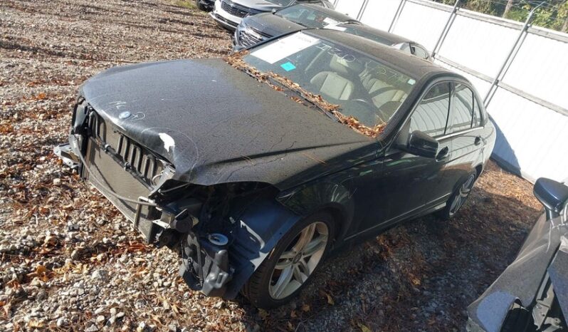 
								2013 Mercedes-benz C 300 full									