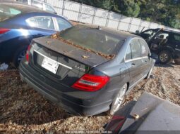 
										2013 Mercedes-benz C 300 full									