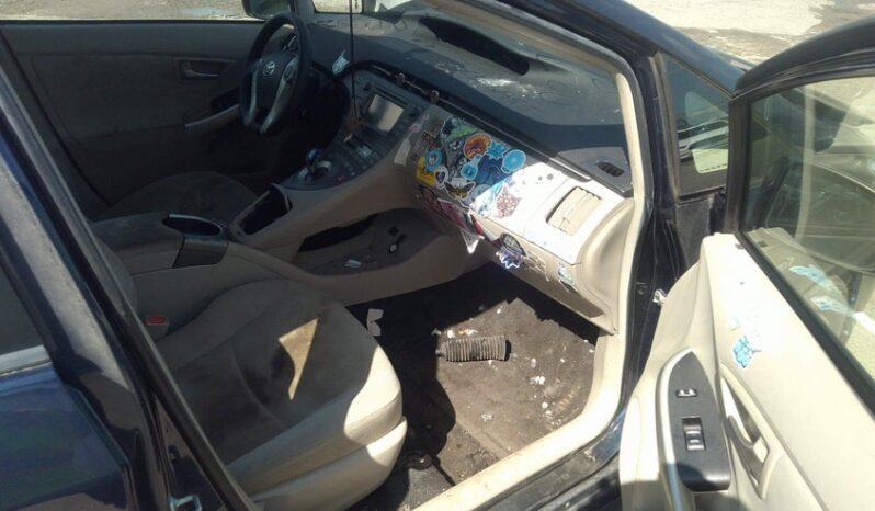 
								2015 Toyota Prius full									