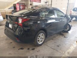 
										2021 Toyota Prius full									