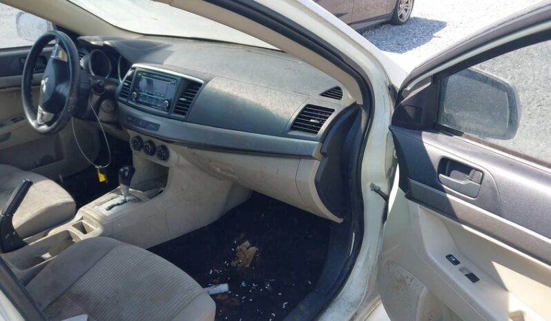
								2014 Mitsubishi Lancer full									