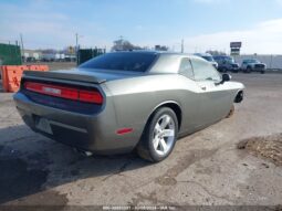 
										2012 Dodge Challenger full									