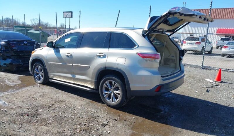 
								2014 Toyota Highlander full									