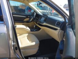 
										2014 Toyota Highlander full									