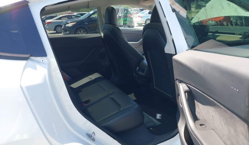 
								2022 Tesla Model y full									