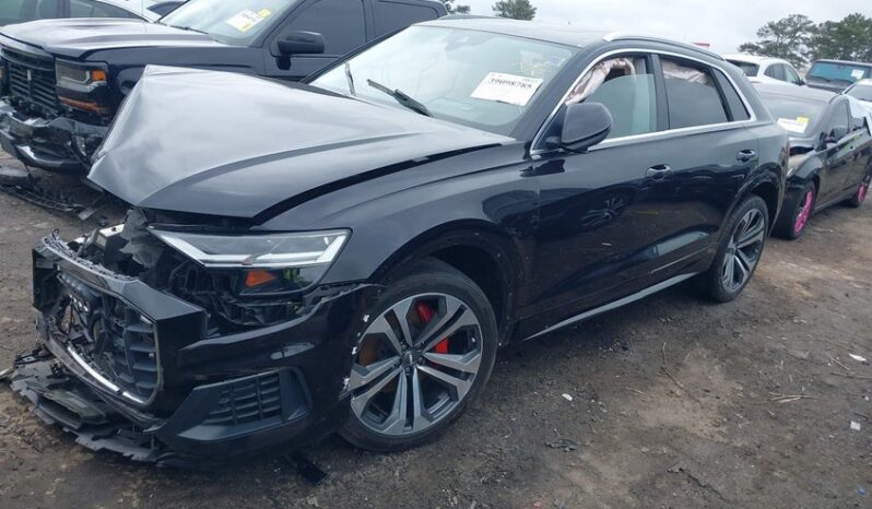 
								2019 Audi Q8 full									
