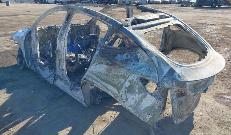 
								2021 Tesla Model y full									