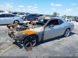 
										2012 Dodge Challenger full									